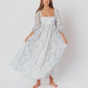 Elegant Floral White Maxi Dress